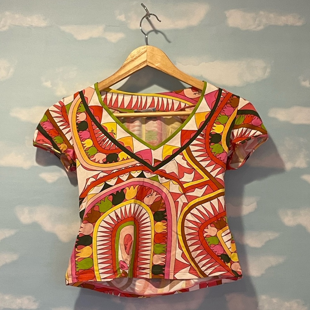 Emilio Pucci crop top summer pink red yellow stretch shirt v-neck y2k 2000s